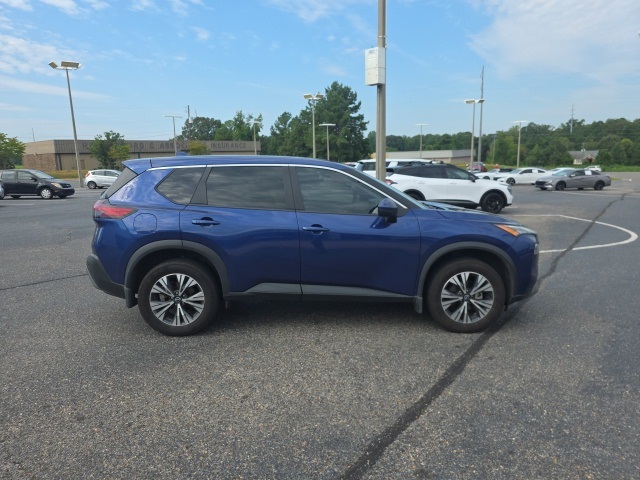 2023 Nissan Rogue SV photo 2