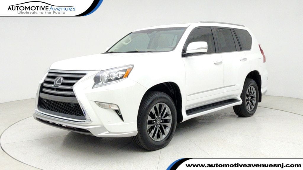 2019 Lexus GX LUXURY's photo