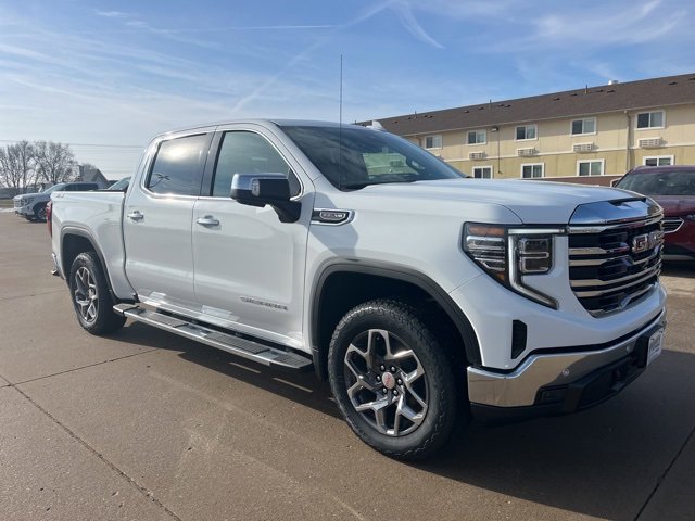 2026 GMC Sierra 1500 SLT's photo