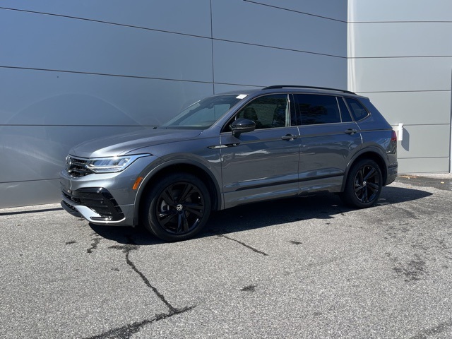 2024 Volkswagen Tiguan SE R-Line Black photo 12