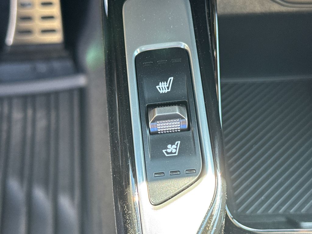 2025 Kia Sorento X-Line SX Prestige photo 30