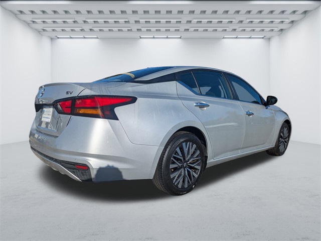 2024 Nissan Altima 2.5 SV photo 4