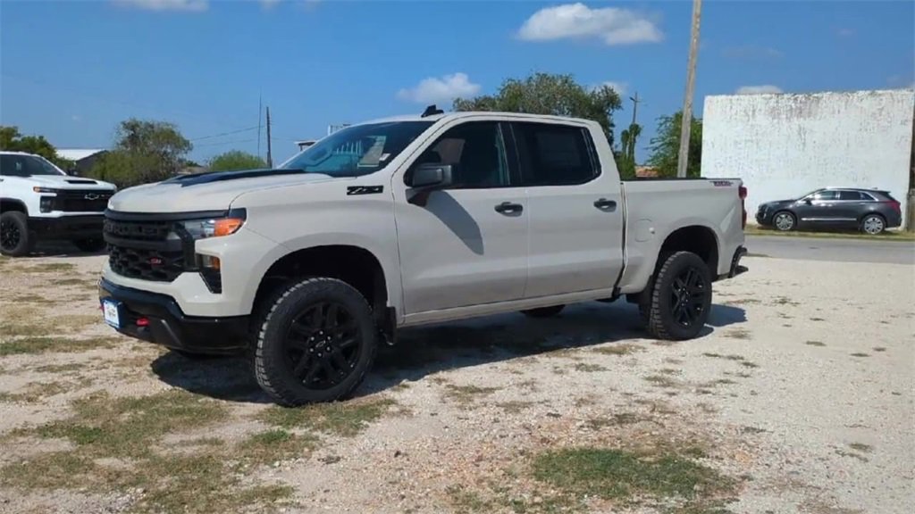 2026 Chevrolet Silverado 1500 Custom Trail Boss photo 4
