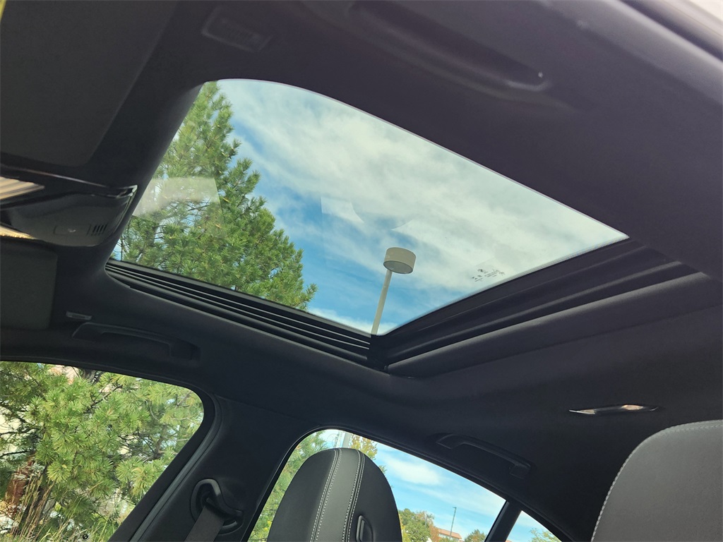 2023 Bmw 330e 330xe photo 28