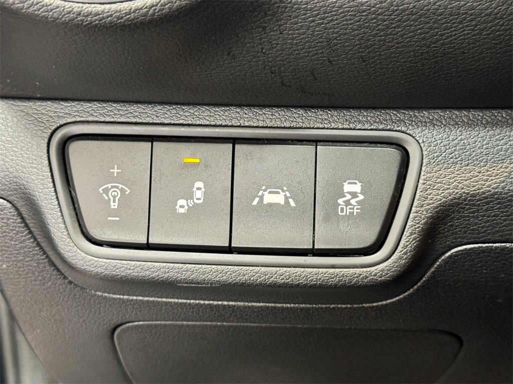 2020 Kia Forte GT-Line photo 42
