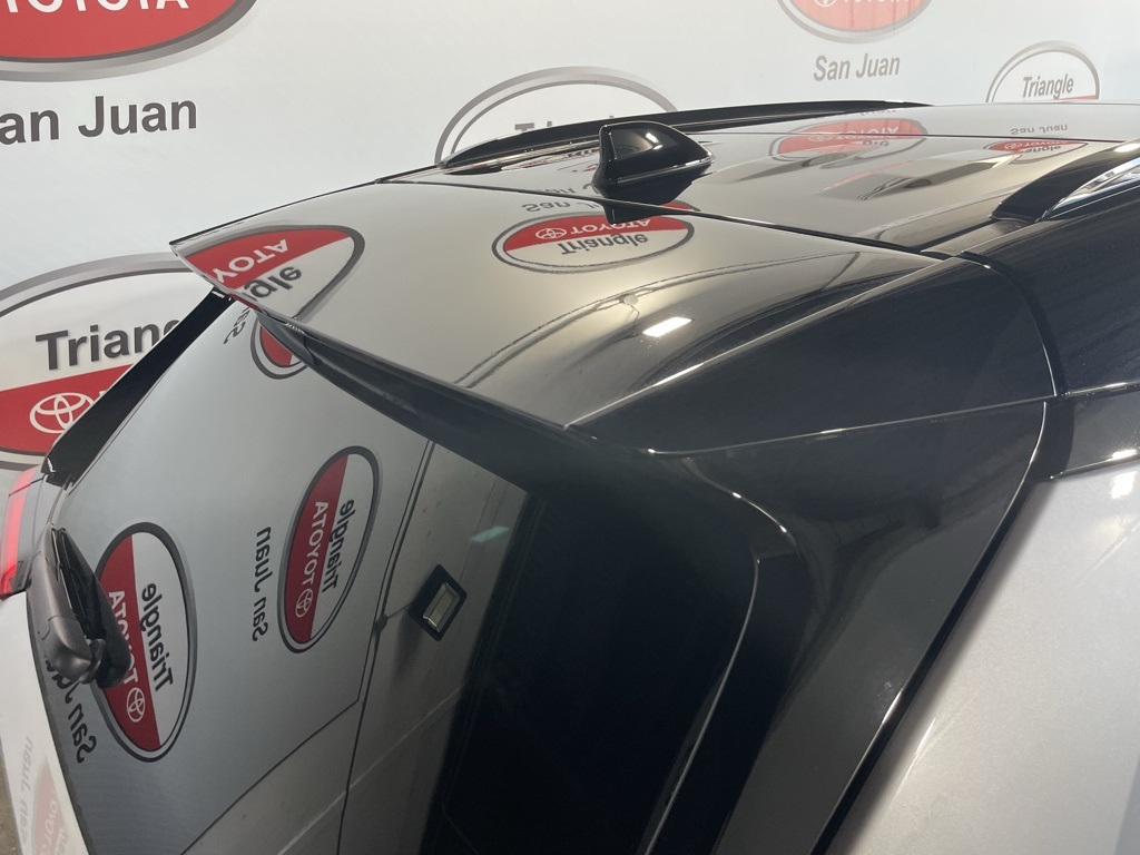 2025 Toyota RAV4 Hybrid XSE photo 15