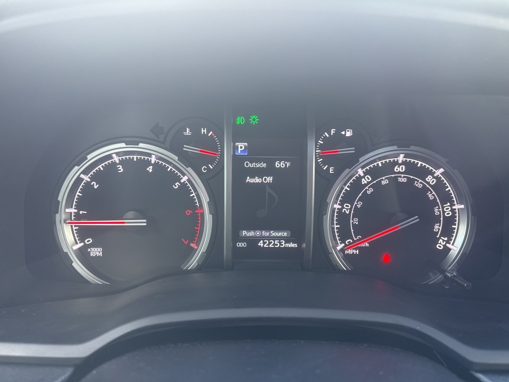 2022 Toyota 4Runner TRD Off-Road Premium photo 10
