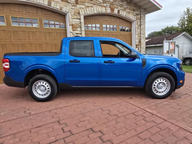 2025 Ford Maverick XL photo 2