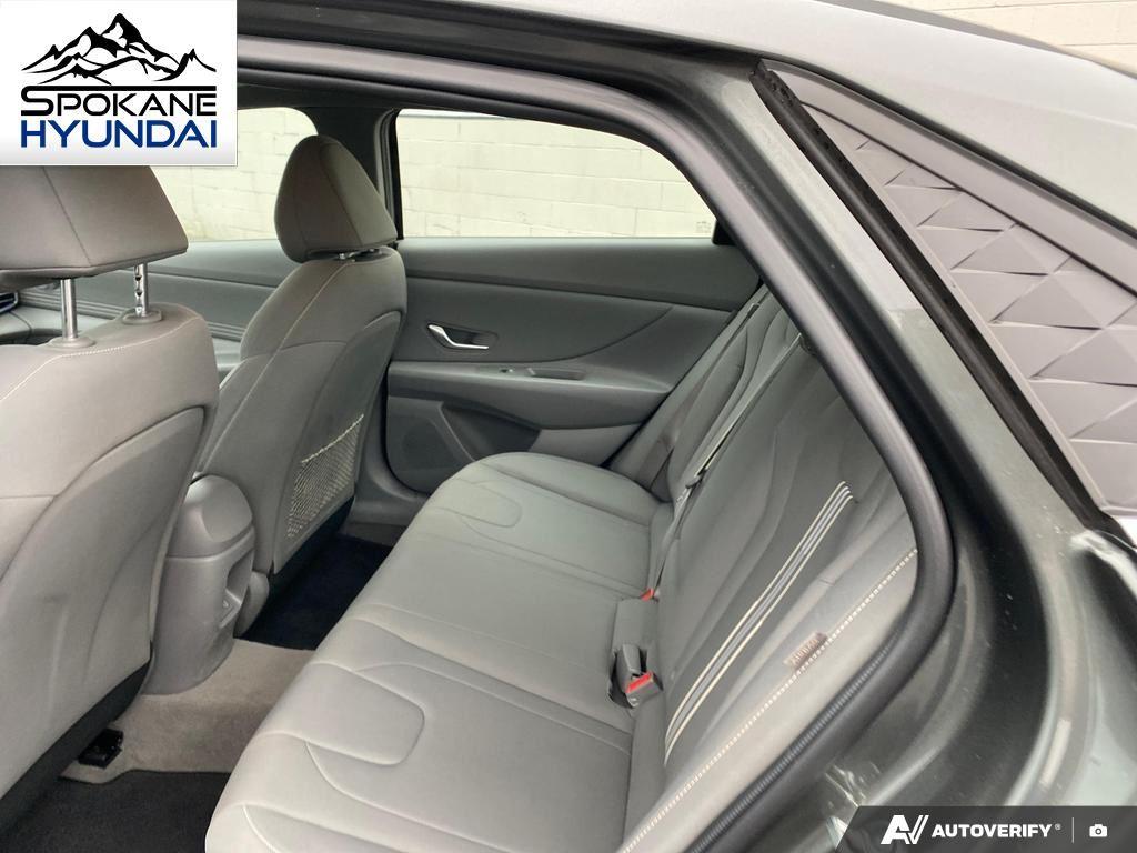 2024 Hyundai Elantra SEL Convenience photo 26