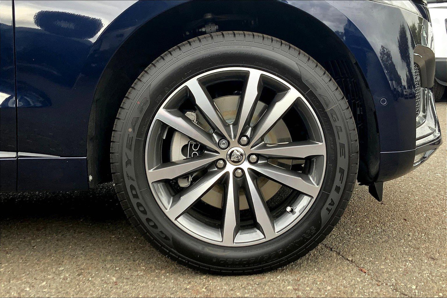 2026 Jaguar F-PACE P250 R-Dynamic S photo 12