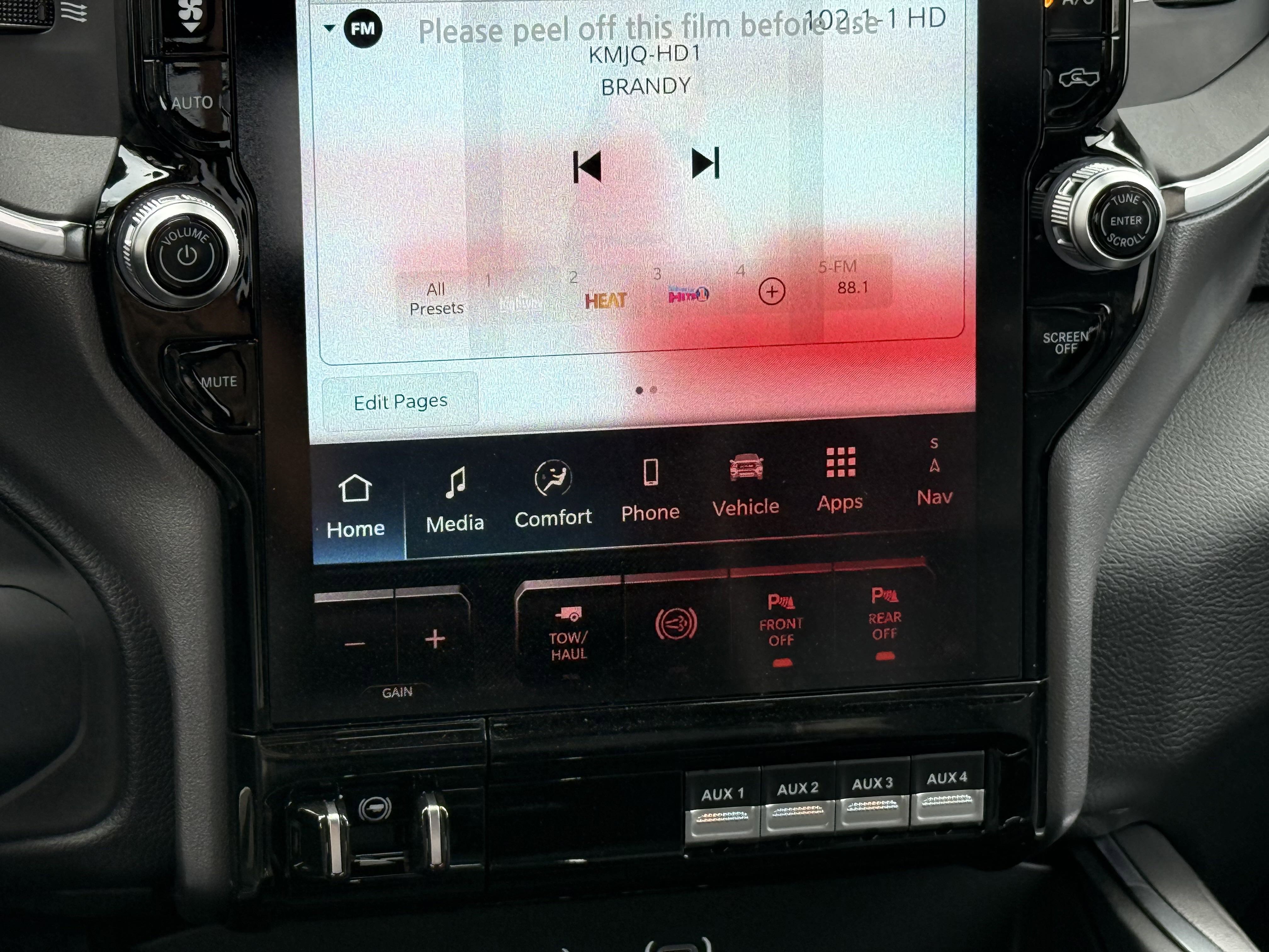 2025 Ram 2500 Laramie photo 6