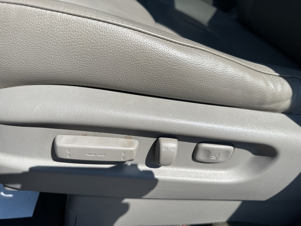 2017 Honda Odyssey EX-L photo 24