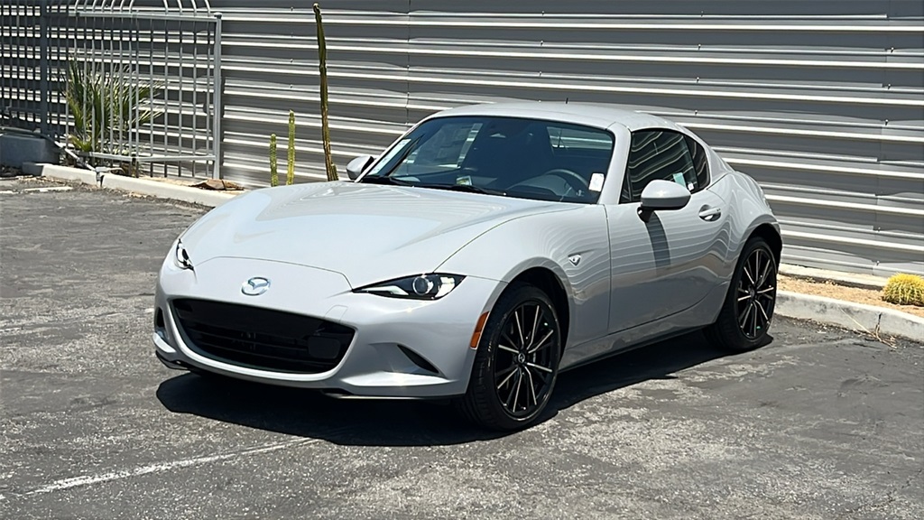 2025 Mazda MX-5 Miata Miata RF Grand Touring photo 3