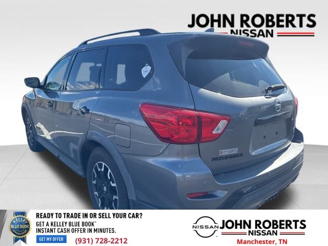 2020 Nissan Pathfinder SV photo 2