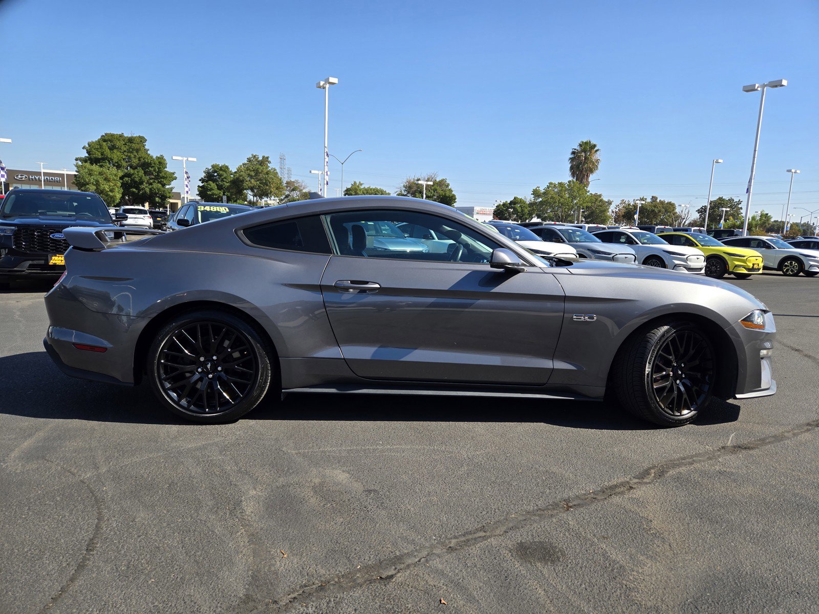 2021 Ford Mustang GT Premium photo 3