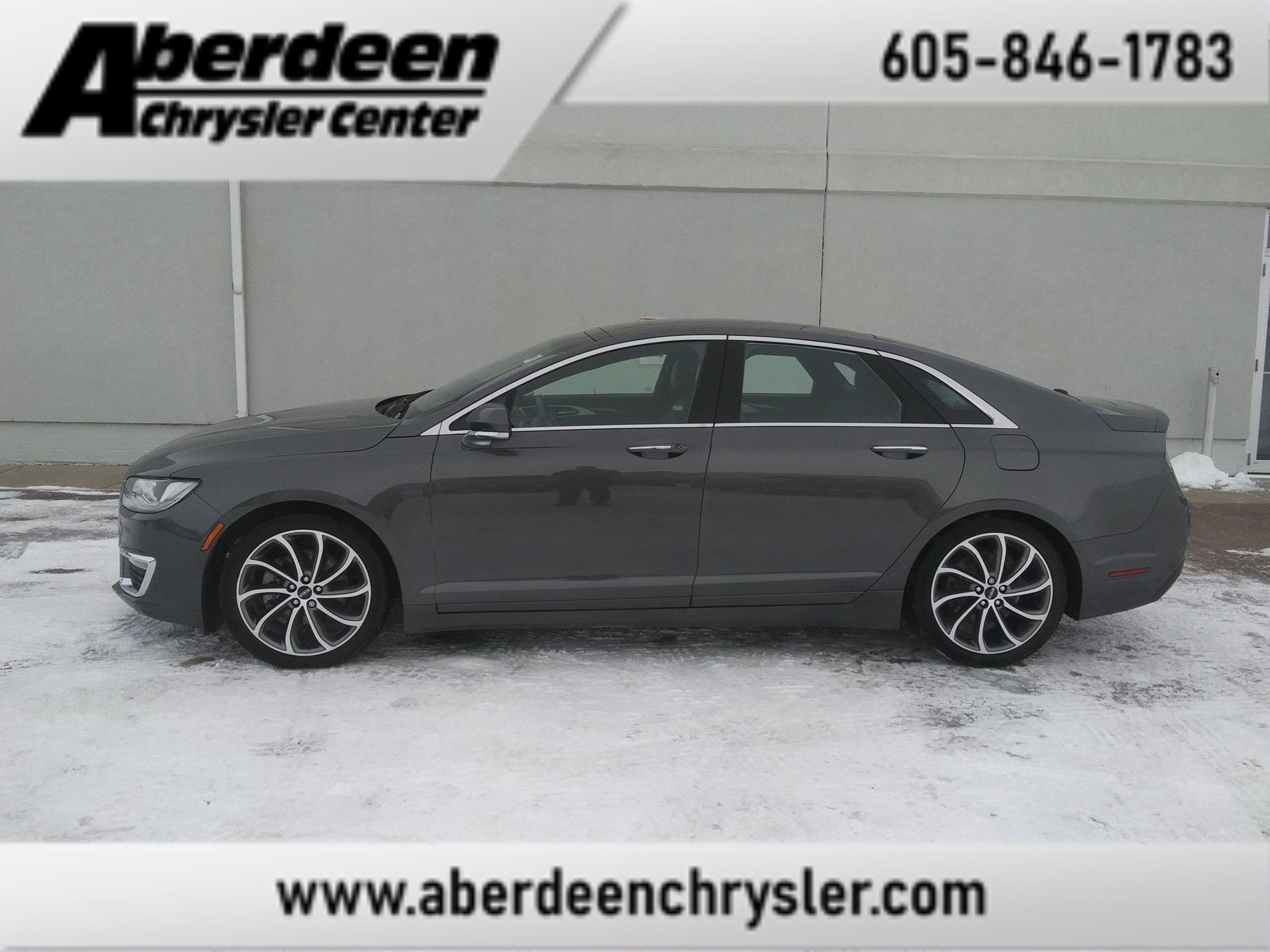 2018 Lincoln MKZ Reserve's photo