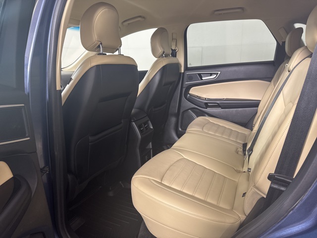 2018 Ford Edge SEL photo 10