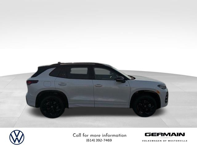 2025 Volkswagen Tiguan SE R-Line Black photo 2