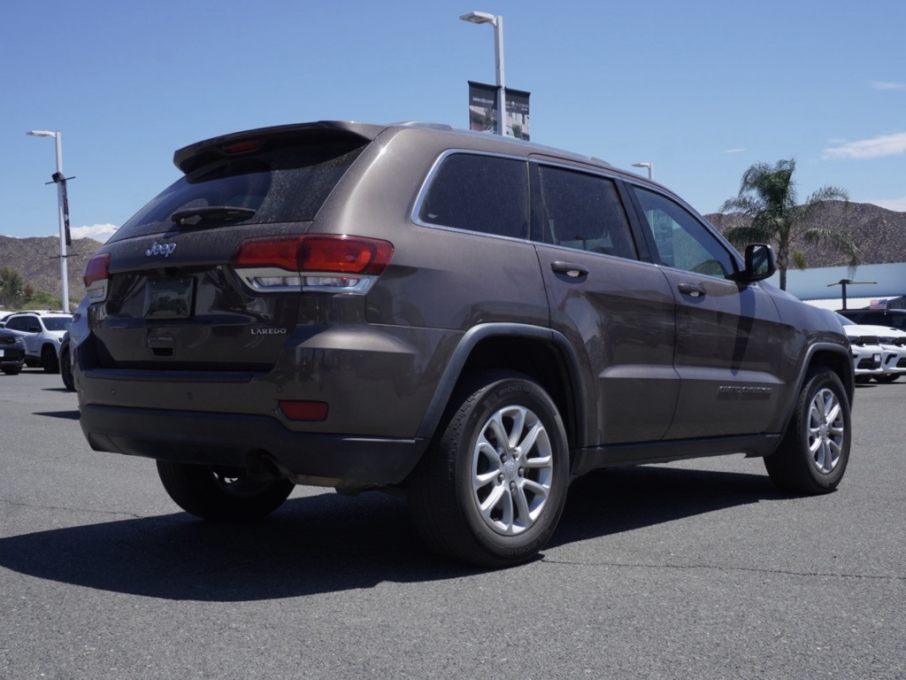 2021 Jeep Grand Cherokee Laredo E photo 2