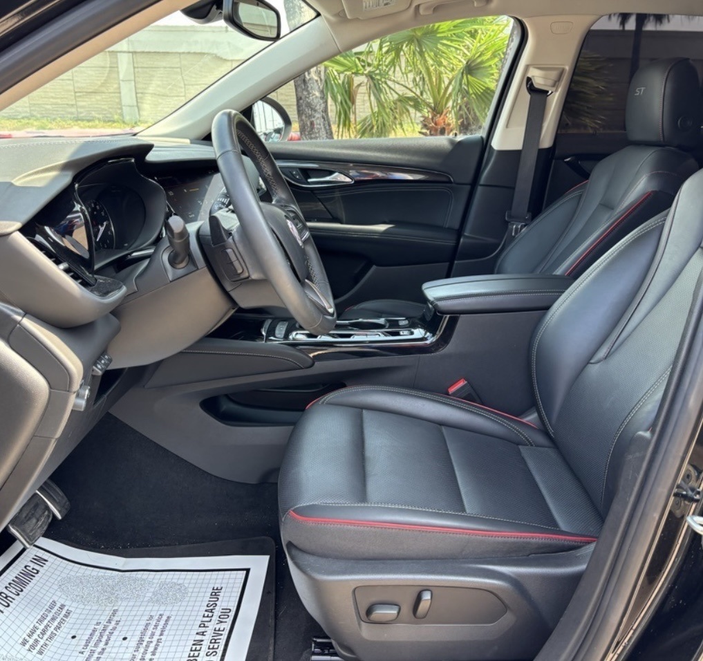 2022 Buick Envision Essence photo 13