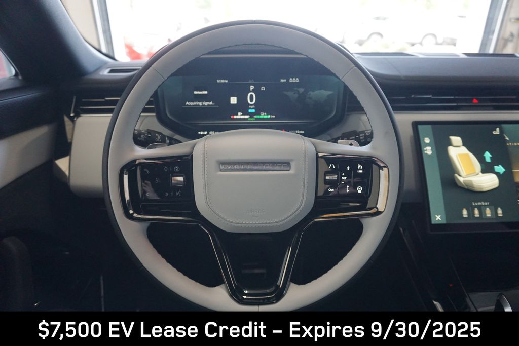 2025 Land Rover Range Rover Sport SE photo 8