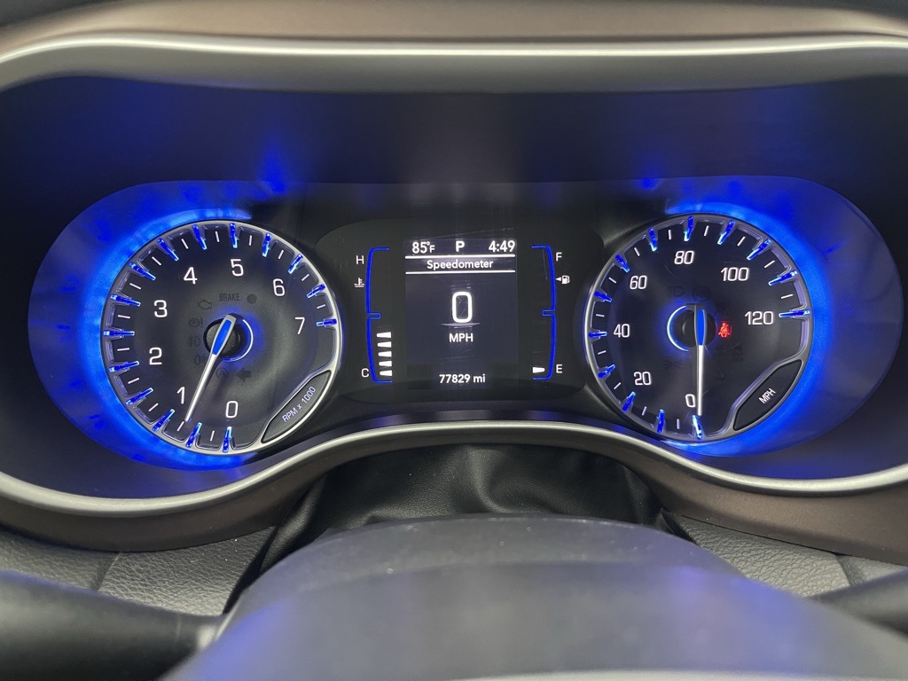 2023 Chrysler Voyager LX photo 3