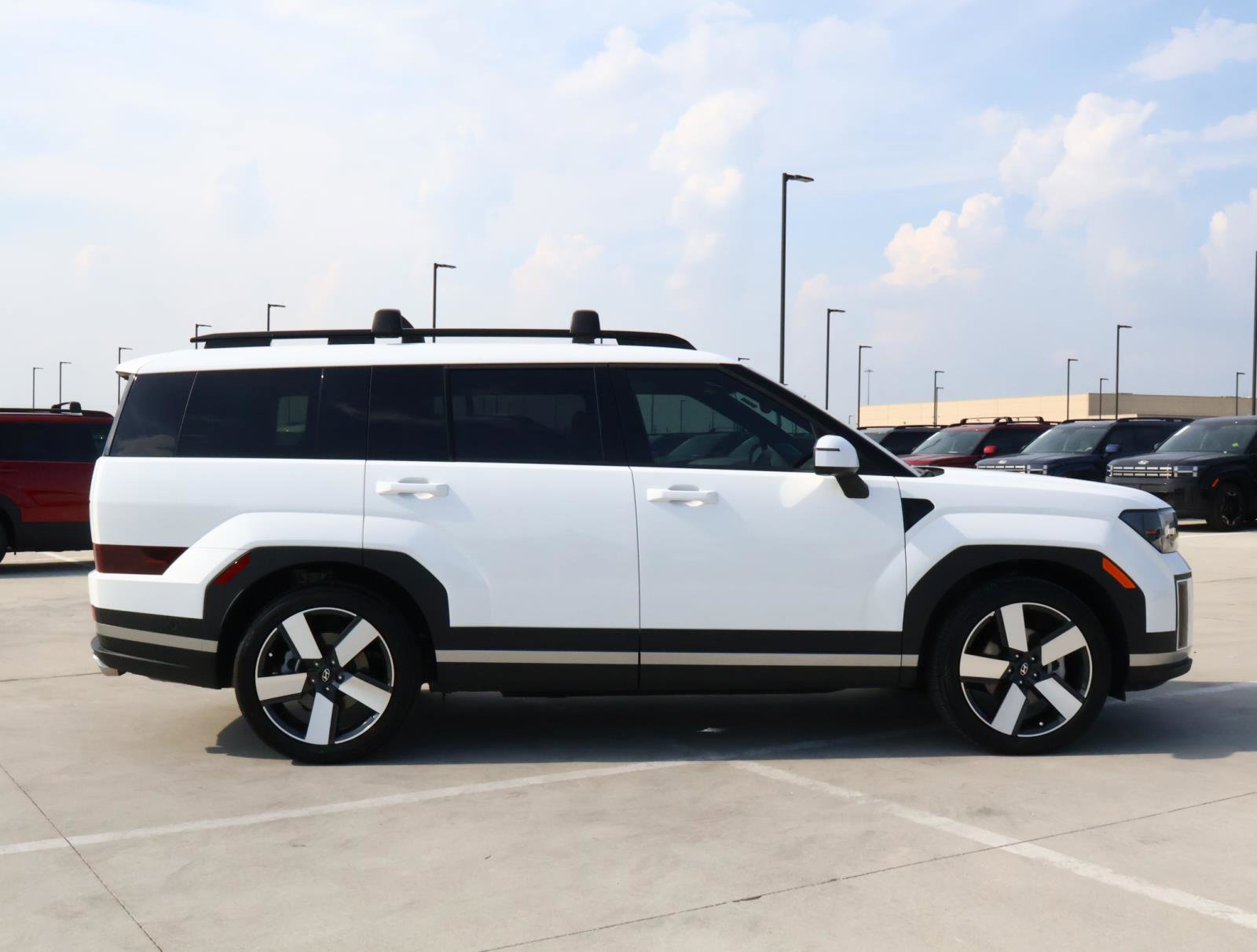 2025 Hyundai Santa Fe Limited photo 4
