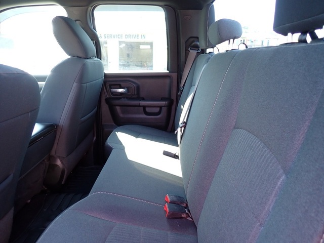2022 Ram 1500 Classic Warlock photo 13