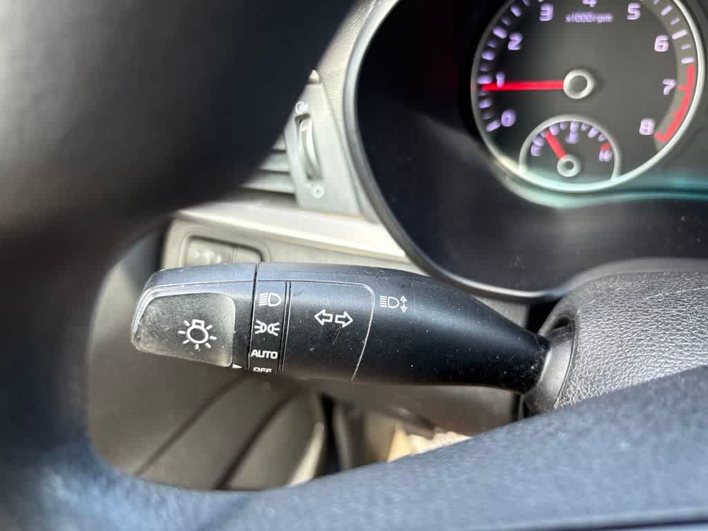 2020 Kia Optima LX photo 27