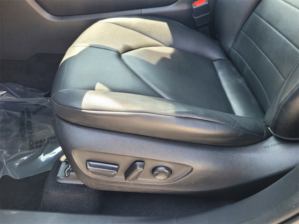 2020 Toyota Highlander XLE photo 16