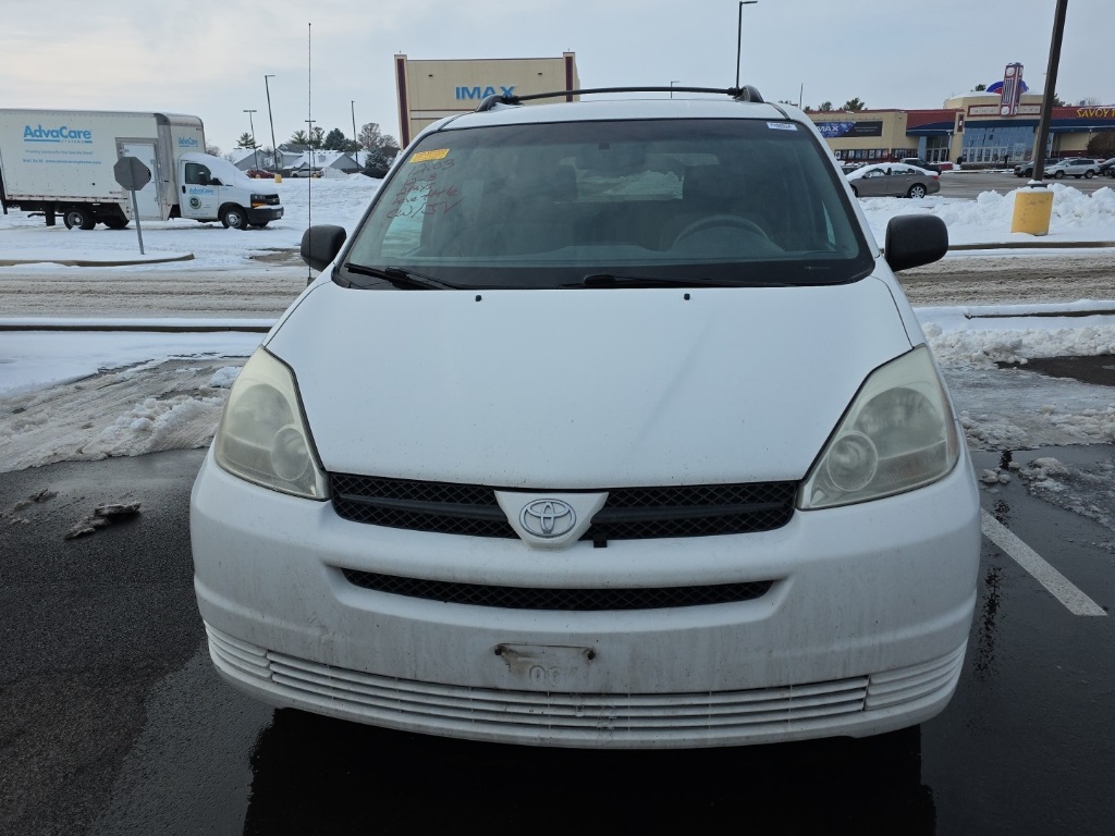 2005 Toyota Sienna LE