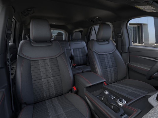 2025 Ford Explorer ST-Line photo 7
