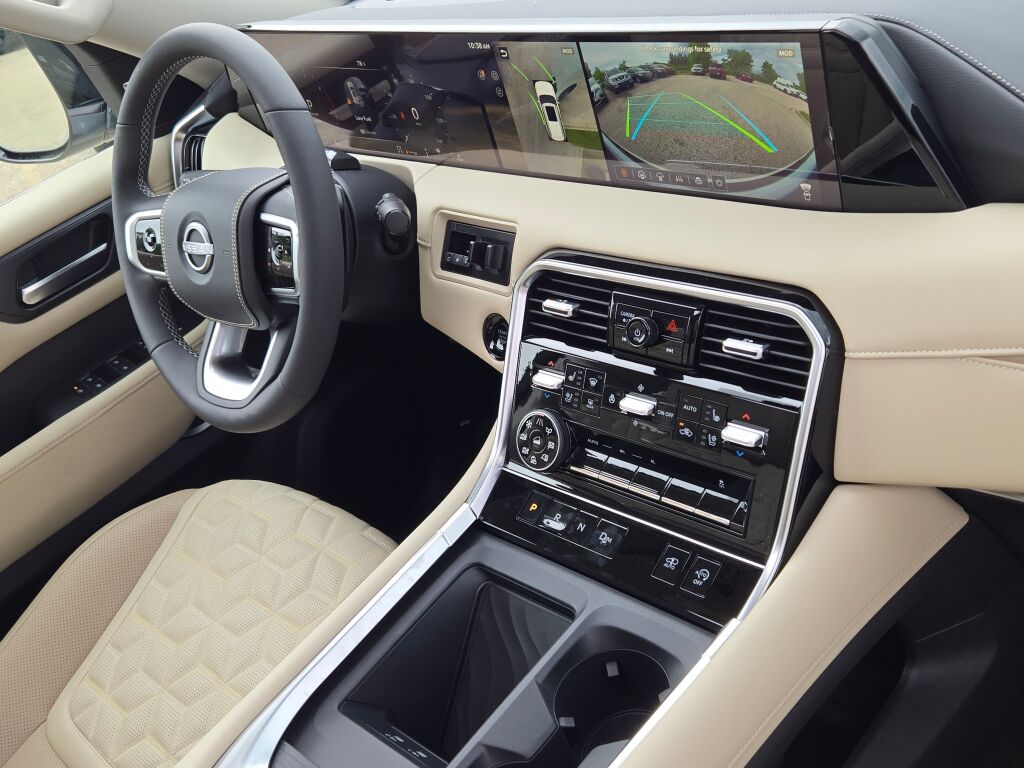 2025 Nissan Armada Platinum photo 4