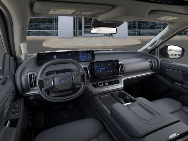2025 Ford Expedition Platinum photo 8