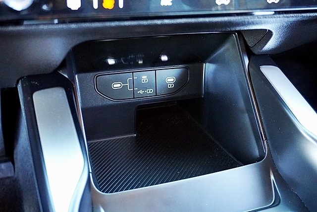 Used 2025 Gray Kia LX image 30