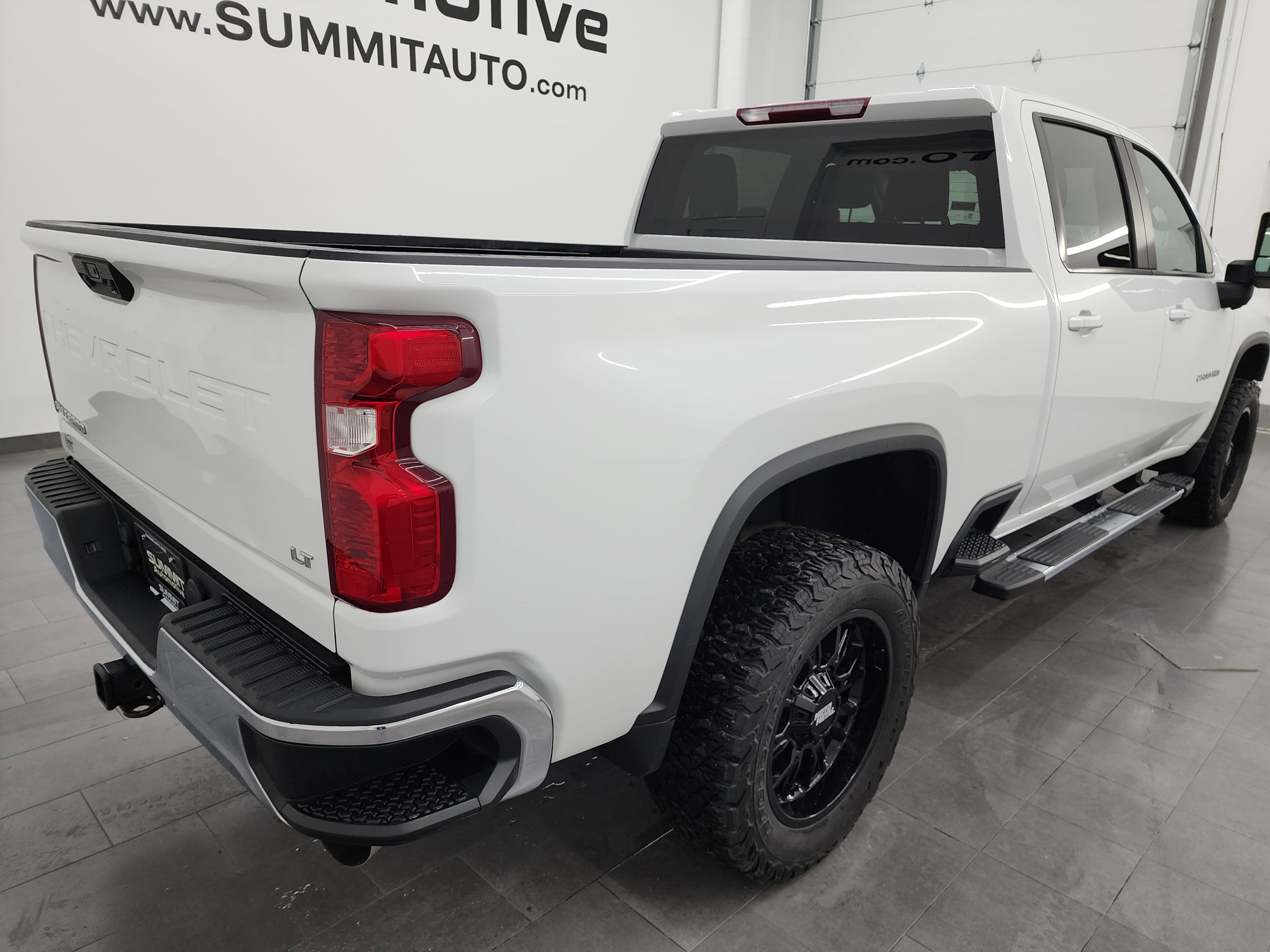 2022 Chevrolet Silverado 2500HD photo 2