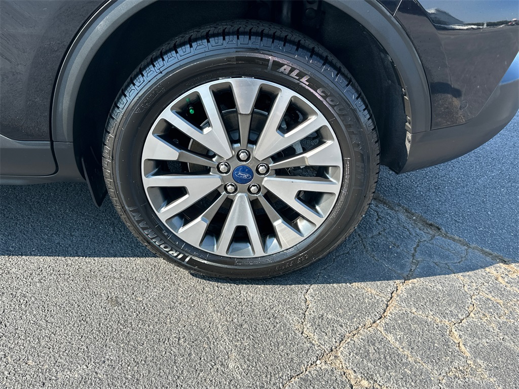 2021 Ford Escape Titanium photo 19
