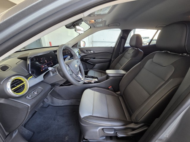 2026 Chevrolet Trax LT photo 12