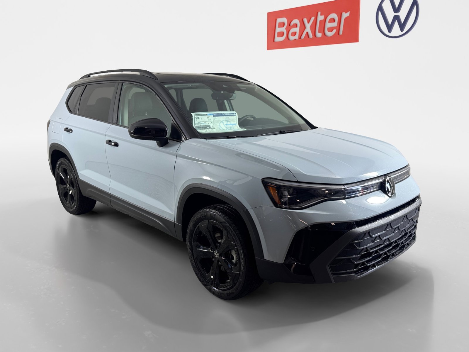 2025 Volkswagen Taos SE Black's photo