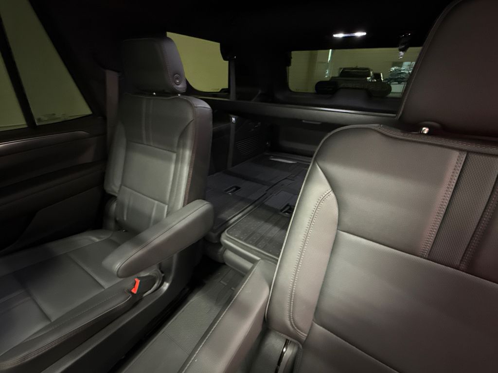 2024 Chevrolet Tahoe RST photo 30