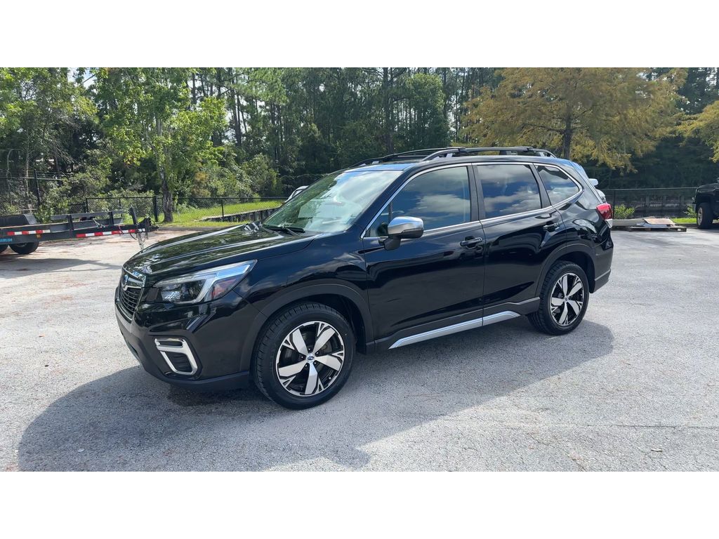 2021 Subaru Forester Touring photo 4