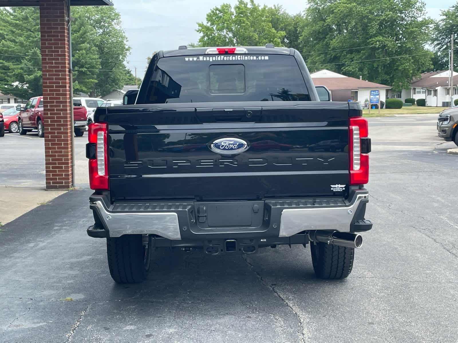 2025 Ford F-350 Lariat photo 3