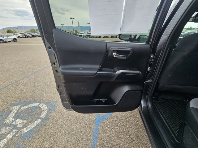 2021 Toyota Tacoma TRD Sport photo 14
