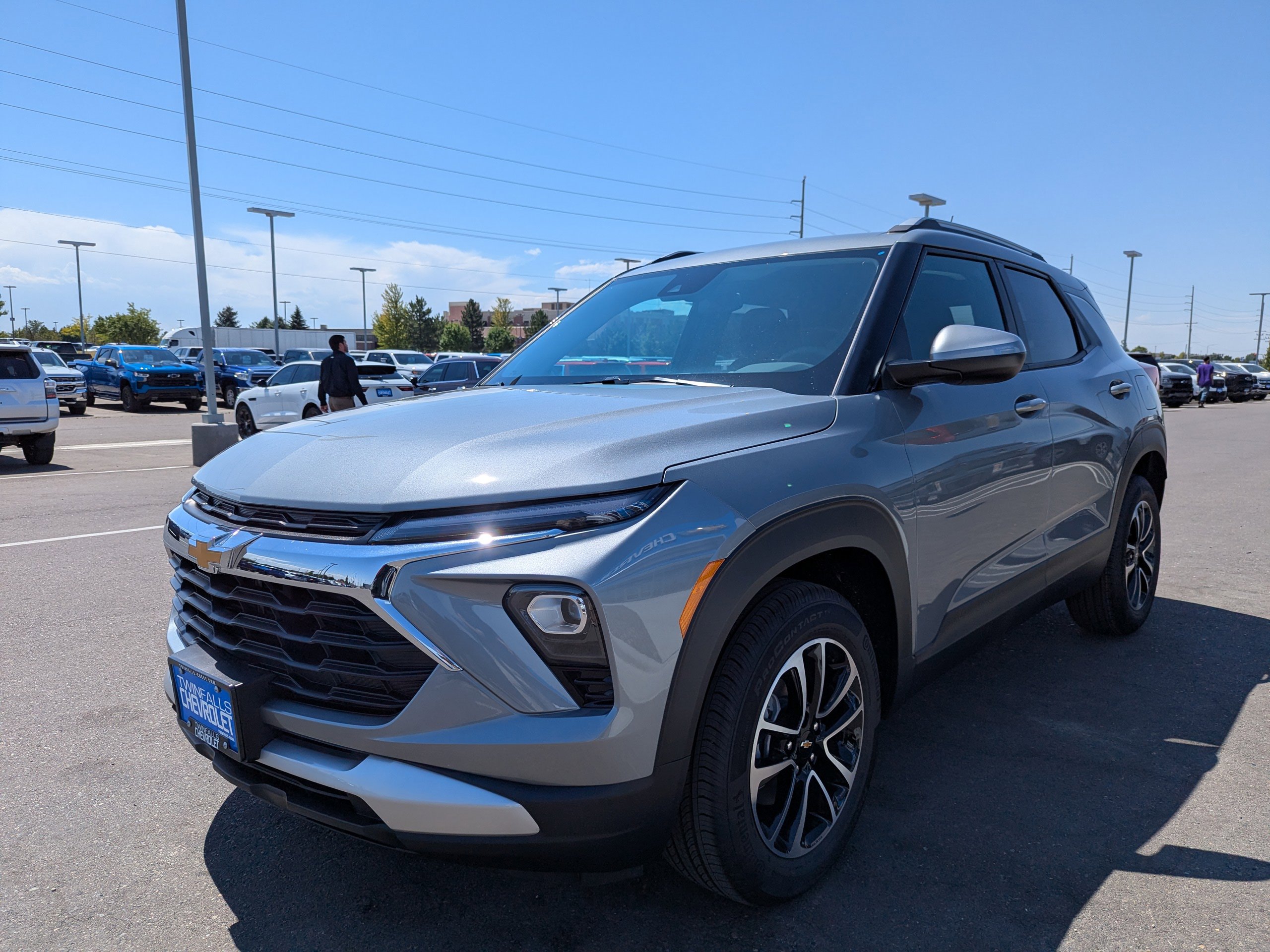 2026 Chevrolet Trailblazer LT photo 3