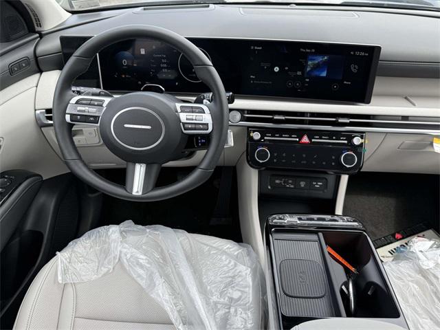 2025 Hyundai Tucson Limited photo 13