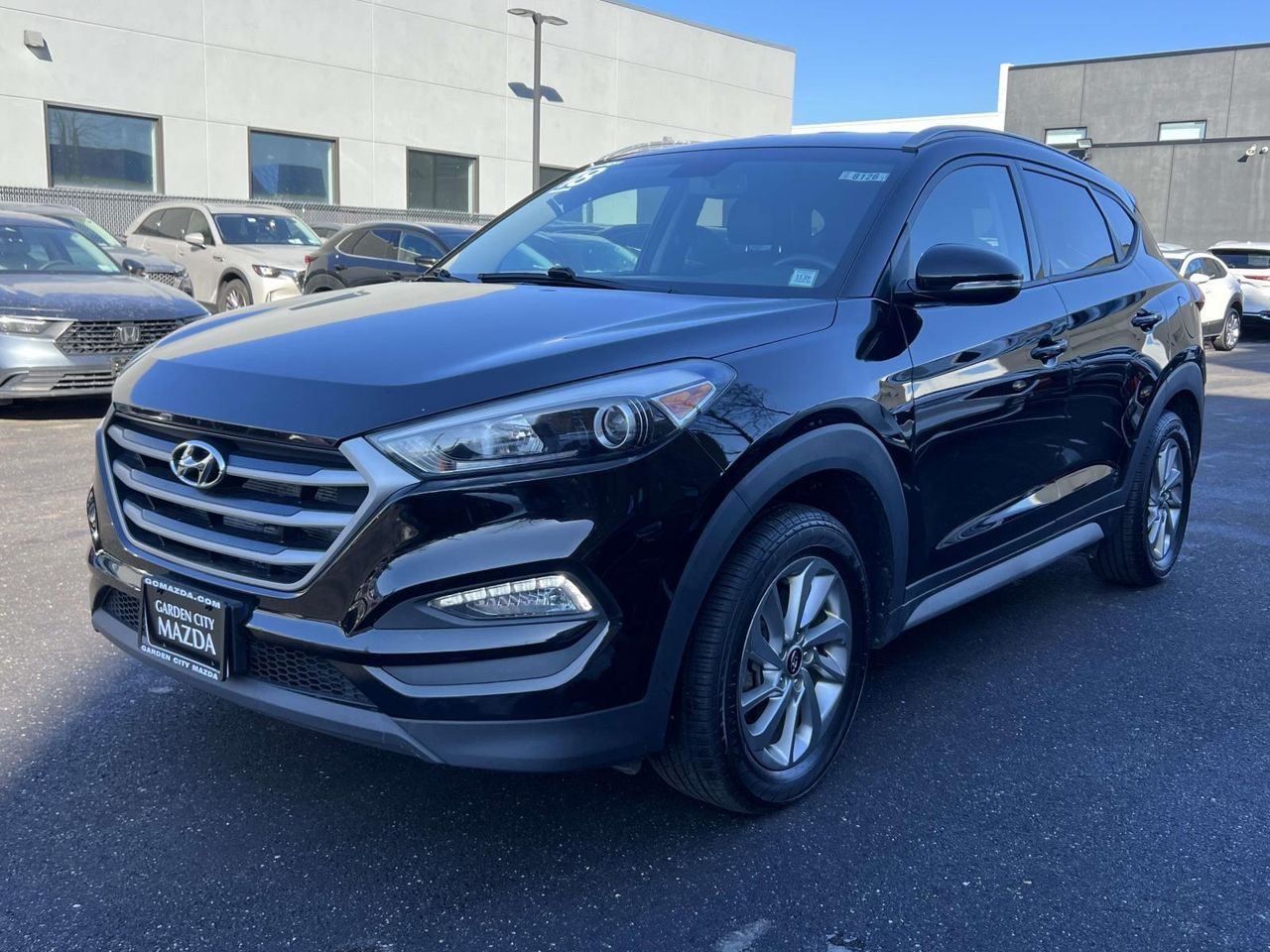 Used 2018 Hyundai Tucson SEL with VIN KM8J3CA44JU835619 for sale in Huntington, NY