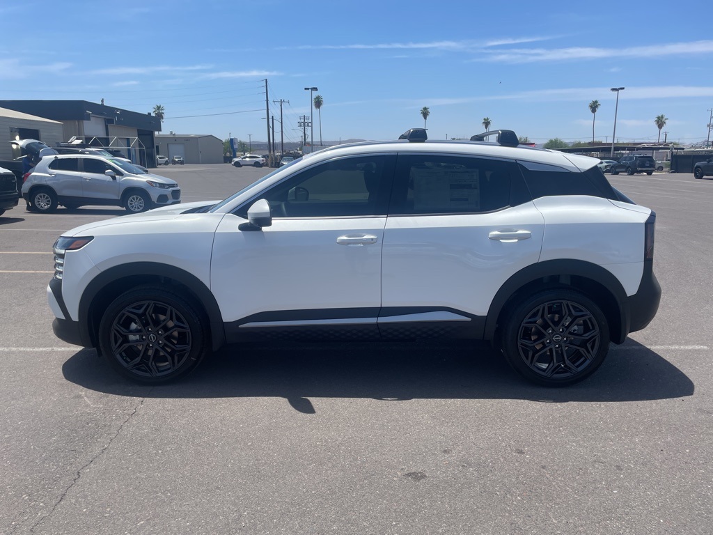 2025 Nissan Kicks SR photo 4