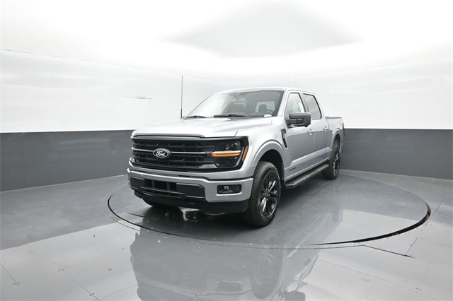 2025 Ford F-150 XLT photo 3