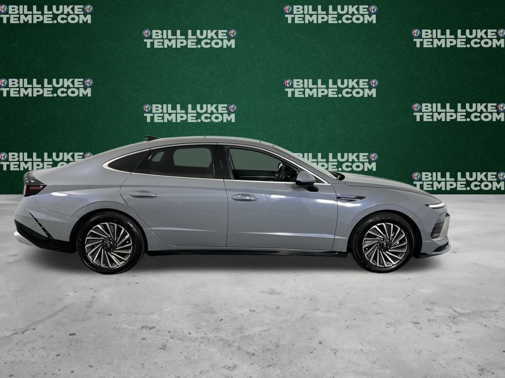 2024 Hyundai Sonata Hybrid Limited photo 3