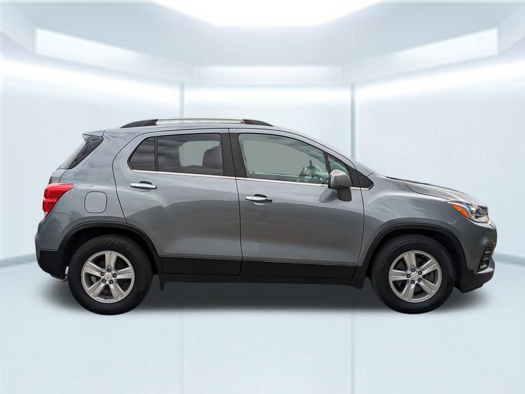 2019 Chevrolet Trax LT photo 3